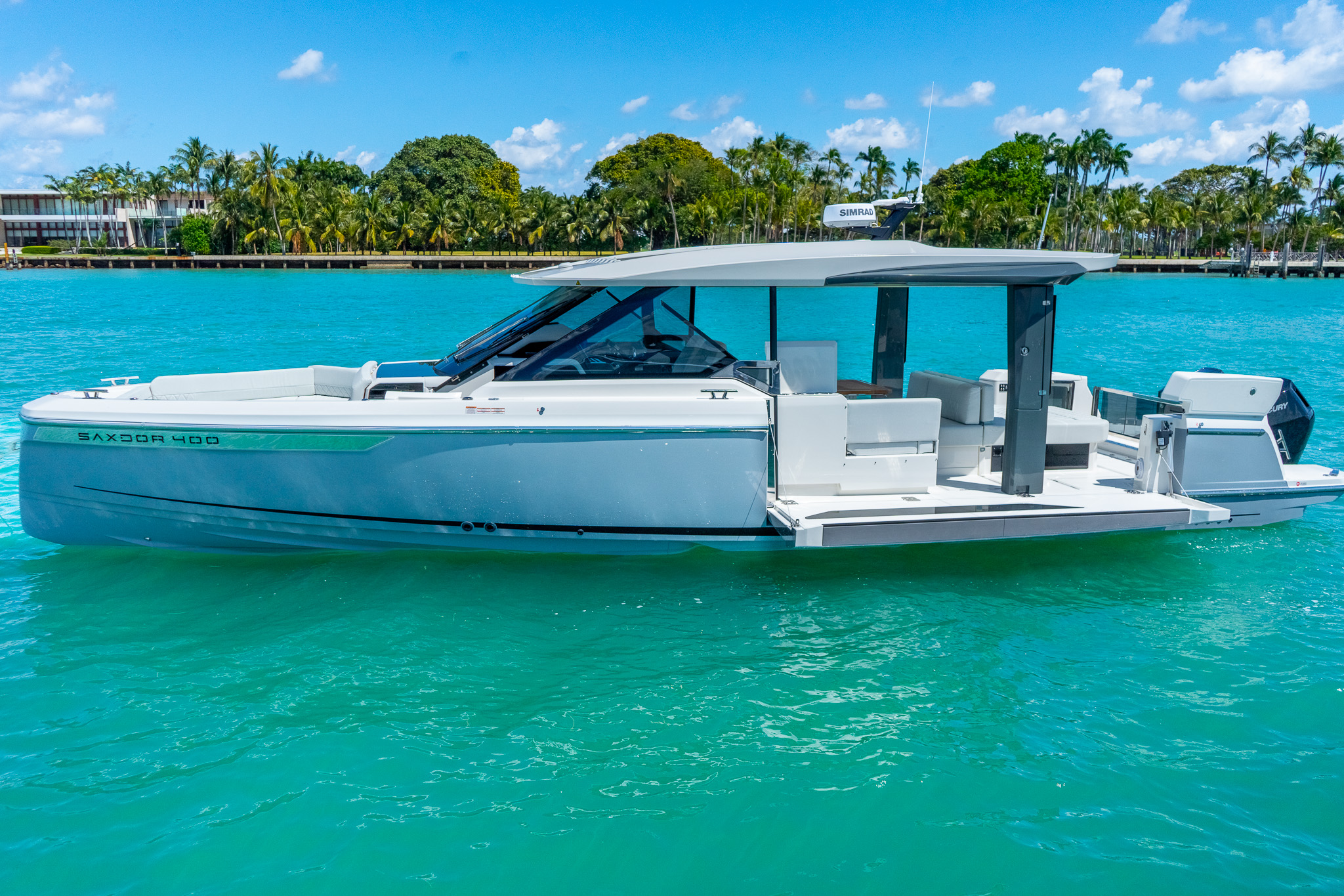 Yacht Photo 4